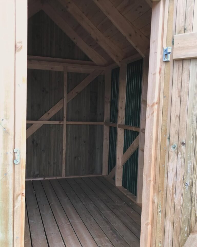 Hjallur snikkaður eftir máti (mynd 4)