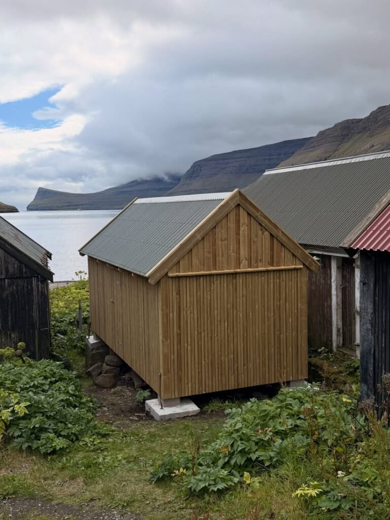 Nýggjur hjallur í staðin fyri gamla (mynd 1)